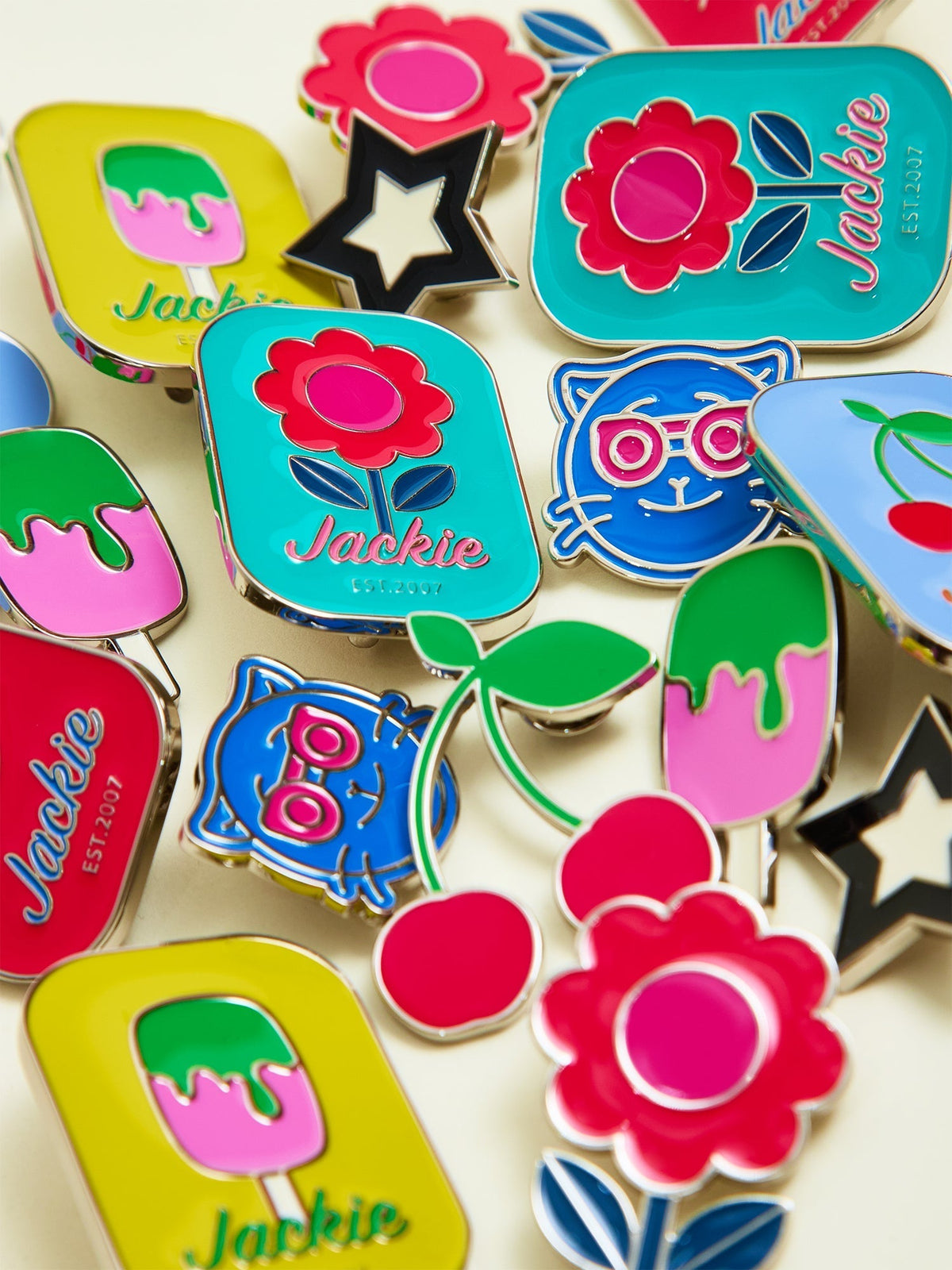 Flower pin
